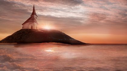 Vorschaubild einer Küste mit Kirche